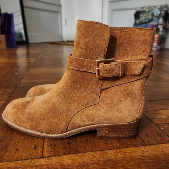 Tory Burch Shoes - NWOT Tory Burch Tan Suede Ankle Boots 6.5
